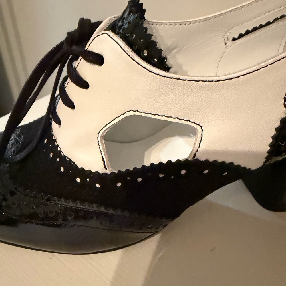 Girotti Black and White Block Heel Oxfords - Picture 10 of 10